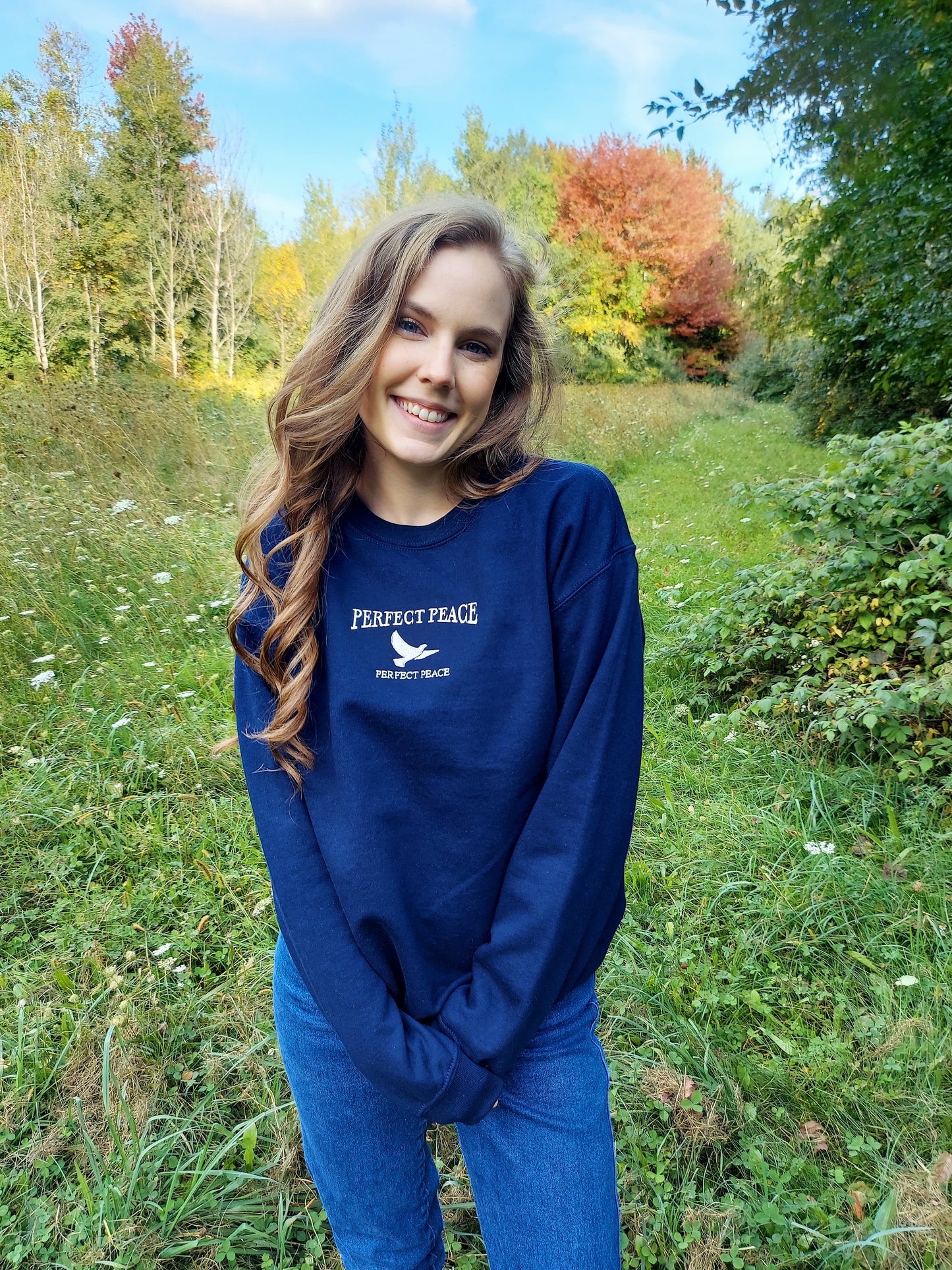 Perfect Peace Embroidered Crew / Navy