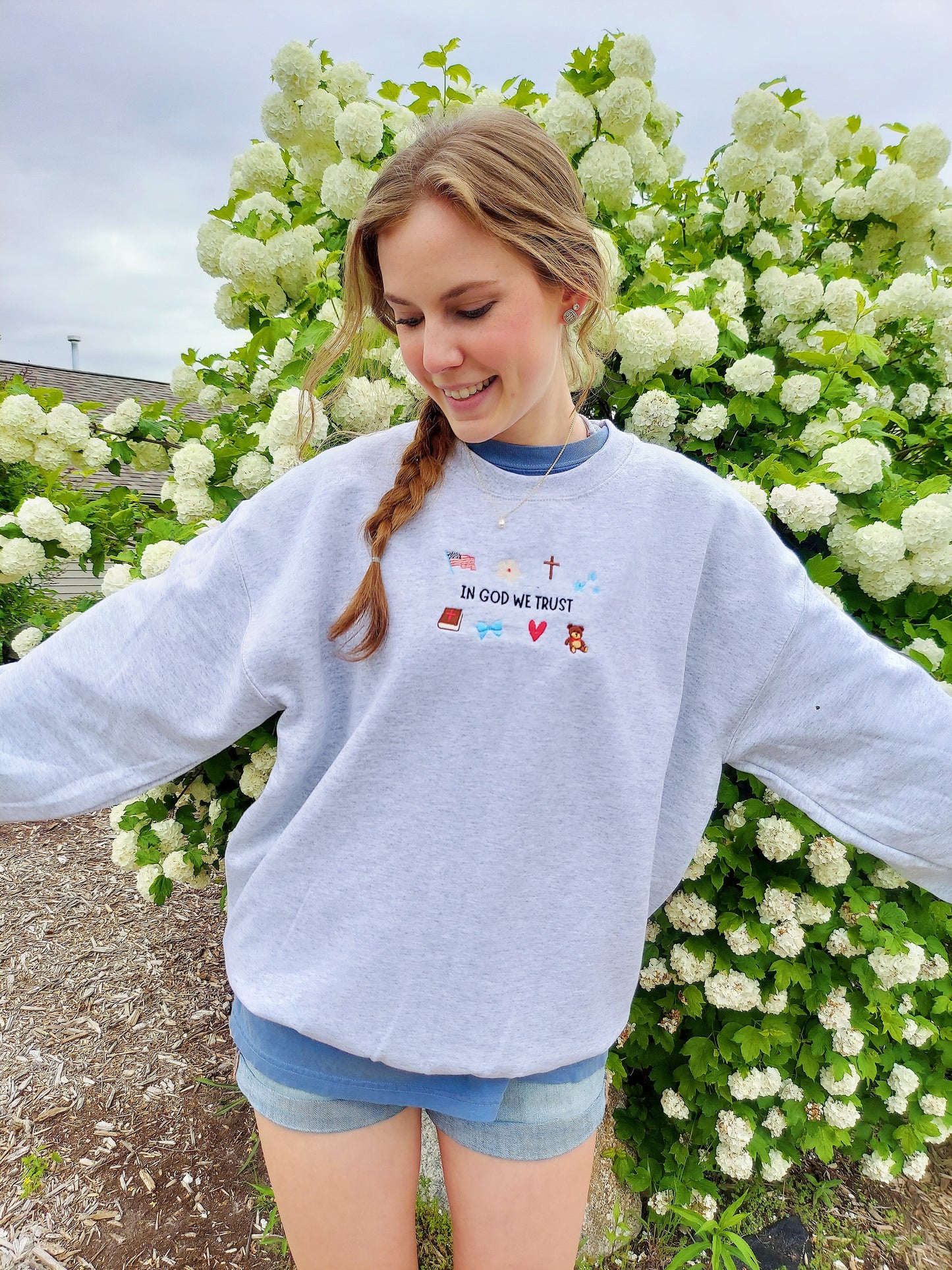 In God We Trust Embroidered Crew / Gray