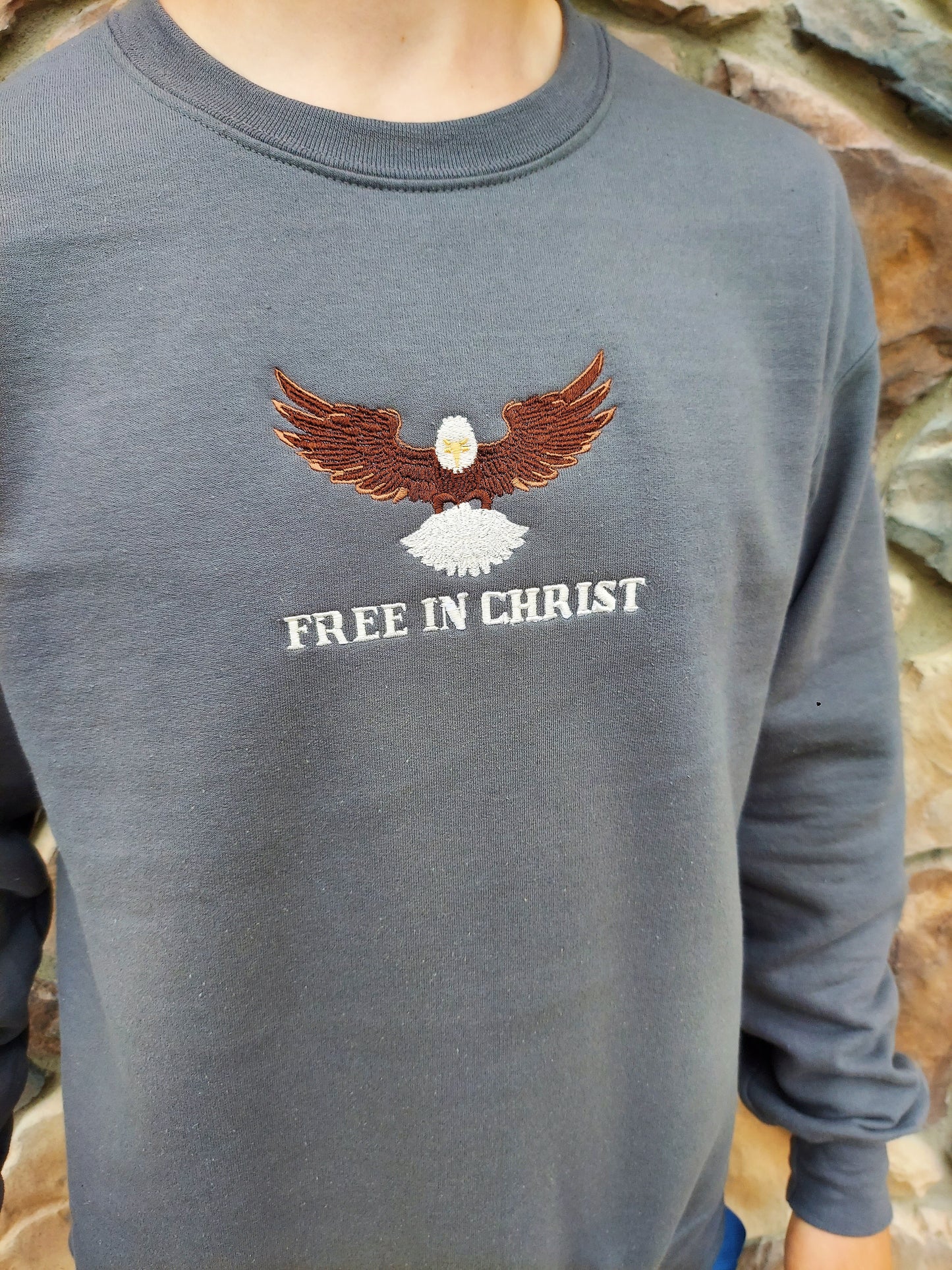 Free In Christ Embroidered Crew / Gray