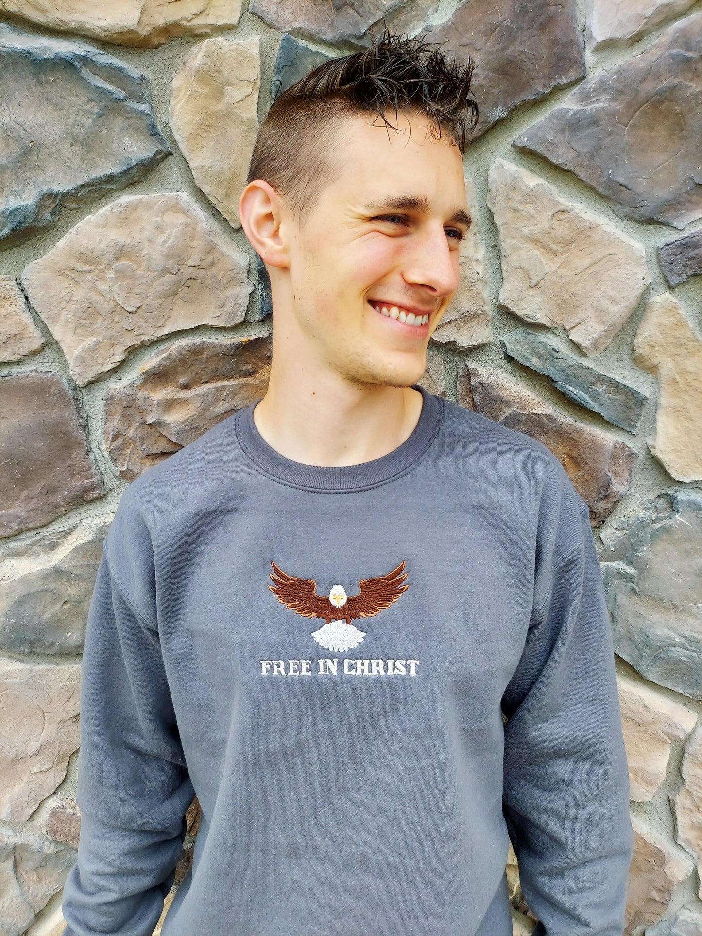 Free In Christ Embroidered Crew / Gray