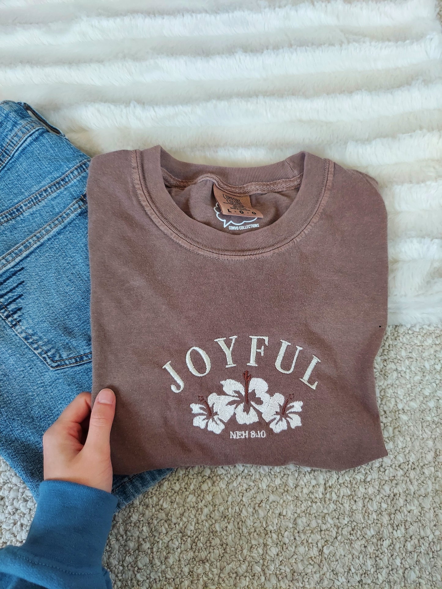 JOYFUL Embroidered Tee / Brown