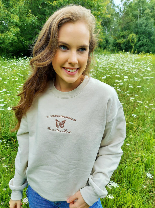 Let Everything That Has Breath Praise The Lord Embroidered Crew / Beige